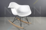Biały fotel bujany Eames RAR // K12 