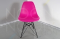 Różowe krzesło Eames DSR K3